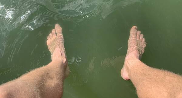 Not like this did nothing to my body, so an ice-cold foot bath in the lake is the absolute best right now